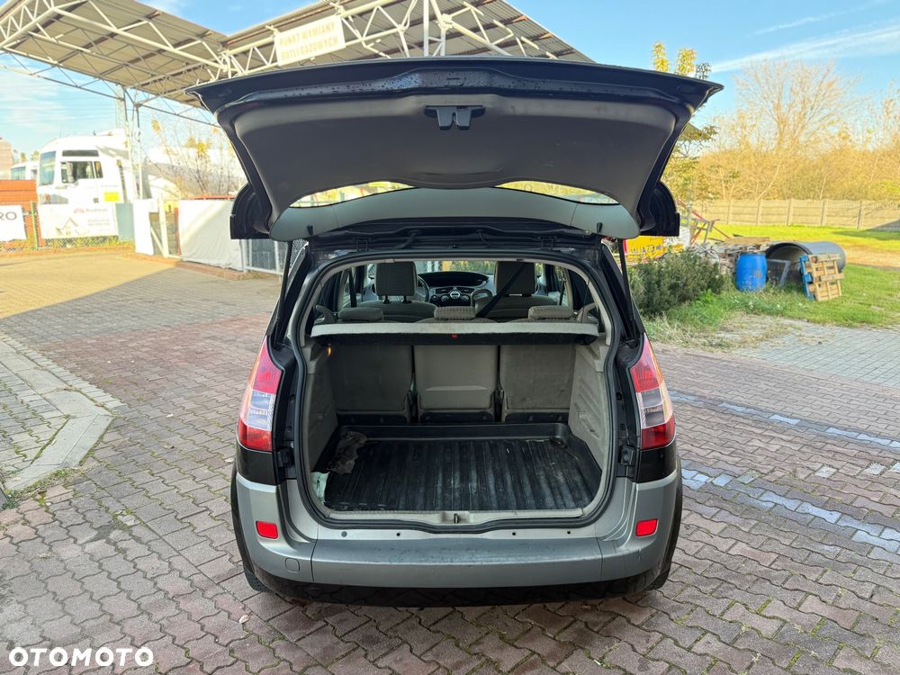 Renault Scenic - 19