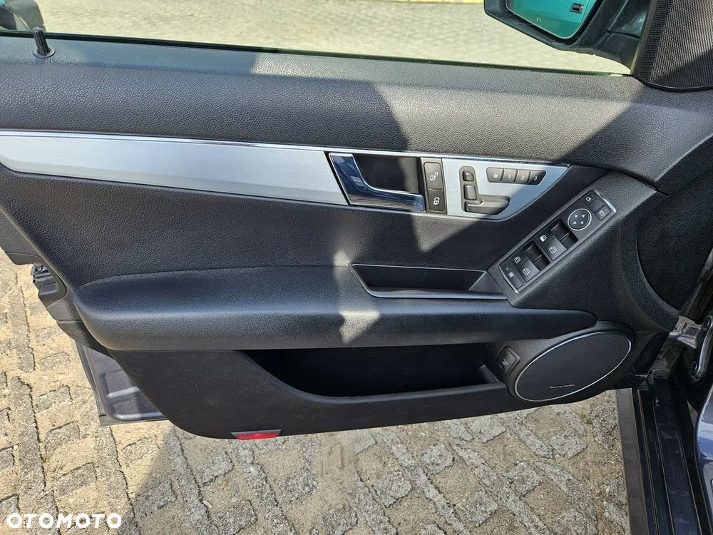 Mercedes-Benz Klasa C 350 Avantgarde - 14