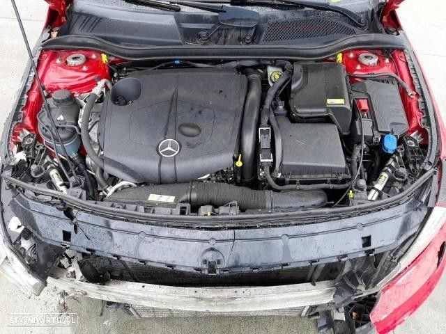 Peças Mercedes-Benz CLA 200CDI 2015 - 9