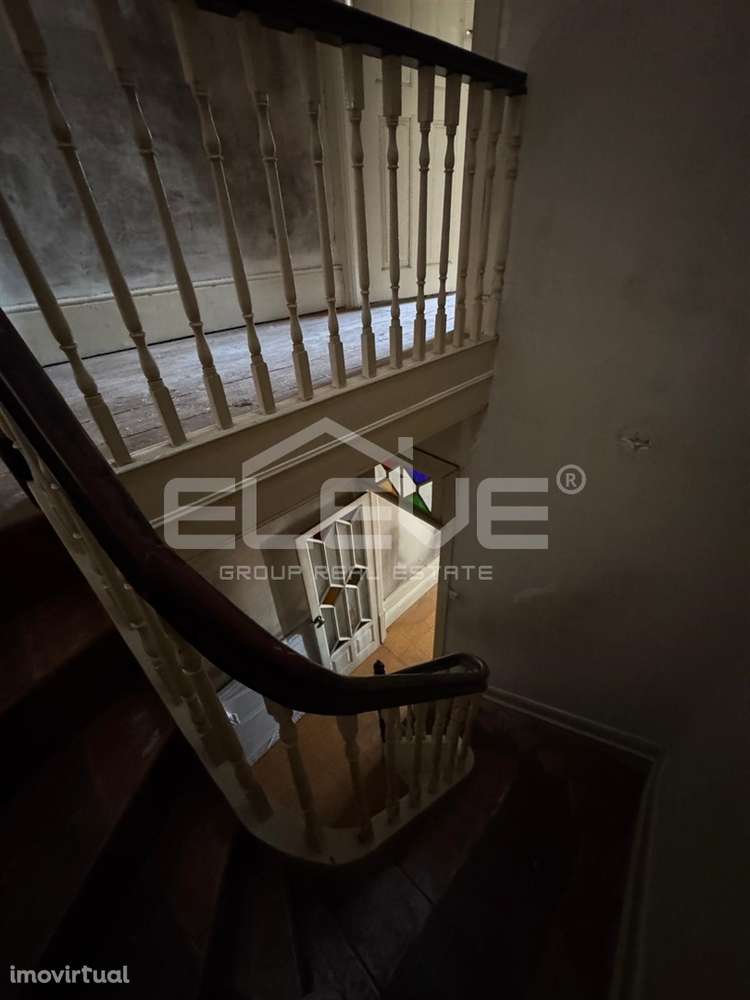 Moradia Para Remodelação Total – Vistas Rio Douro - Grande imagem: 4/14