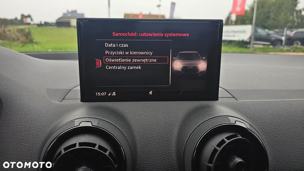 Audi Q2 30 TDI sport - 16