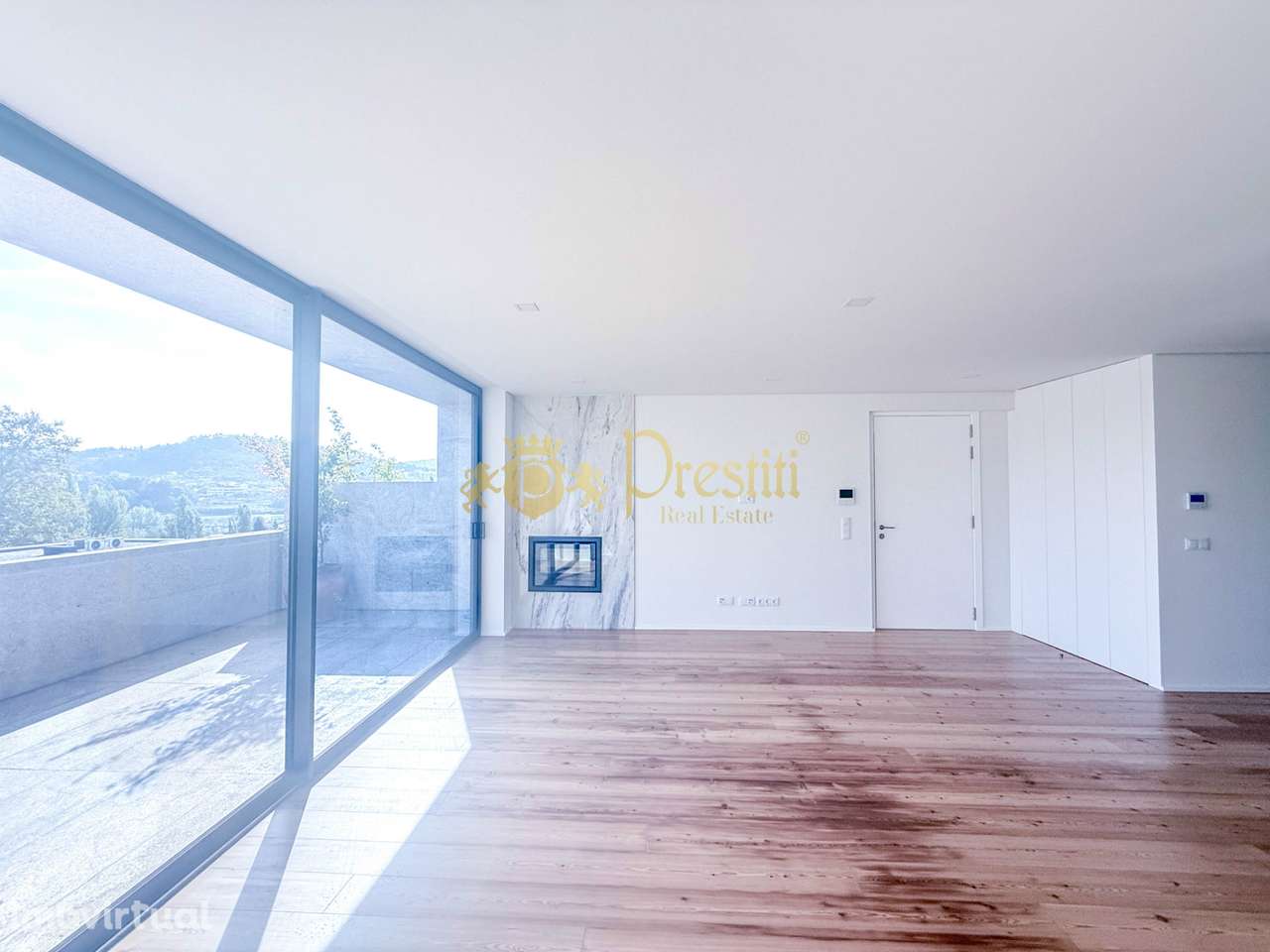 Apartamento T2 com vista sobre a Penha - Grande imagem: 2/26