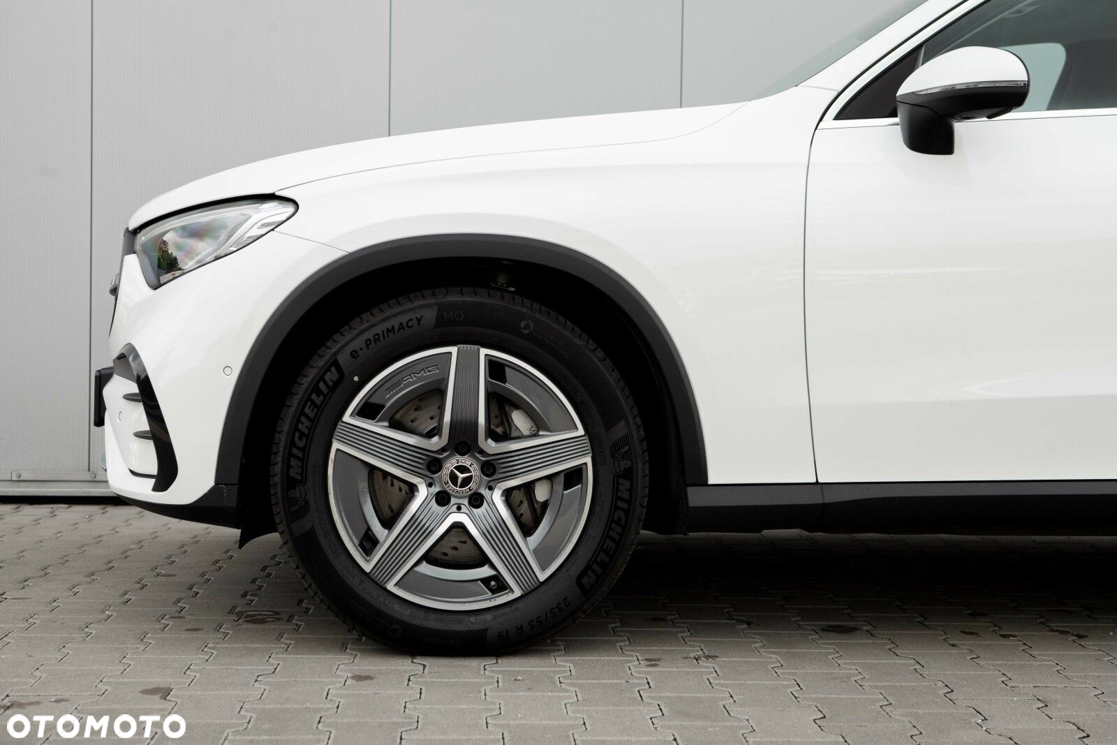 Mercedes-Benz GLC - 9