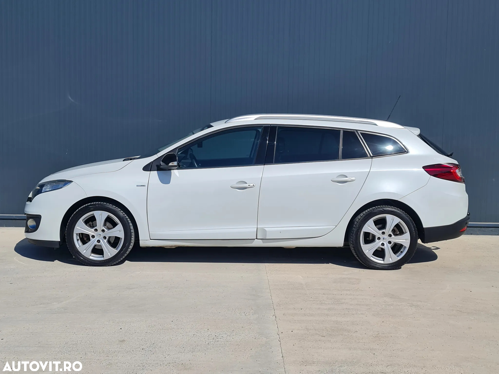 Renault Megane ENERGY dCi 110 Start & Stop Bose Edition - 10