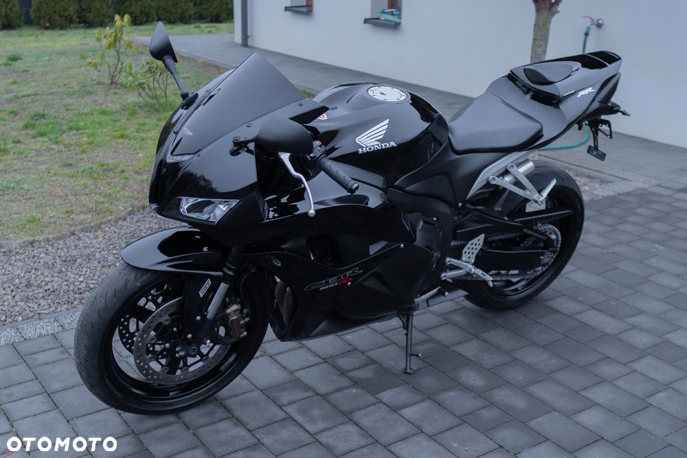 Honda CBR - 7