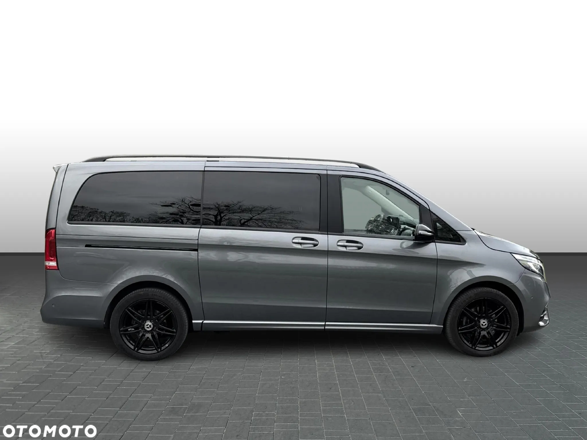 Mercedes-Benz Klasa V 300 d 4-Matic Exclusive 9G-Tronic (d³ugi) - 6