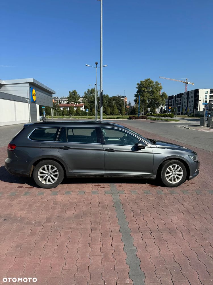 Volkswagen Passat 2.0 TDI SCR Comfortline DSG - 5