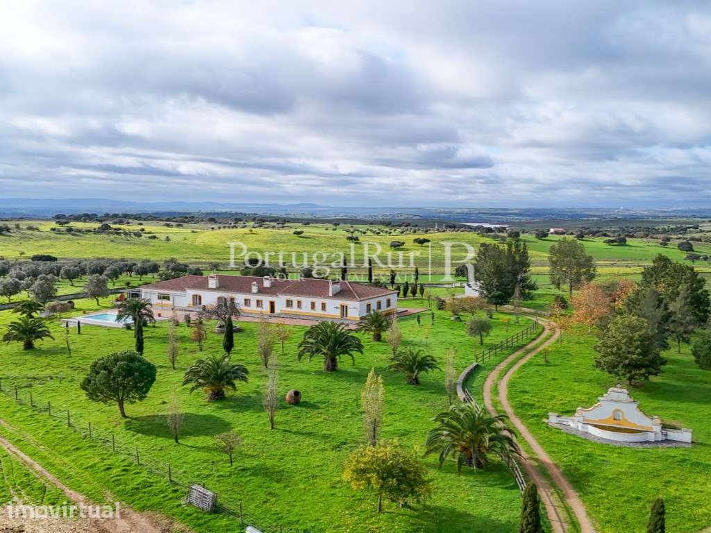 Herdade com 56 Hectares com vocação para Residência de Charme e ou ... - Grande imagem: 2/60