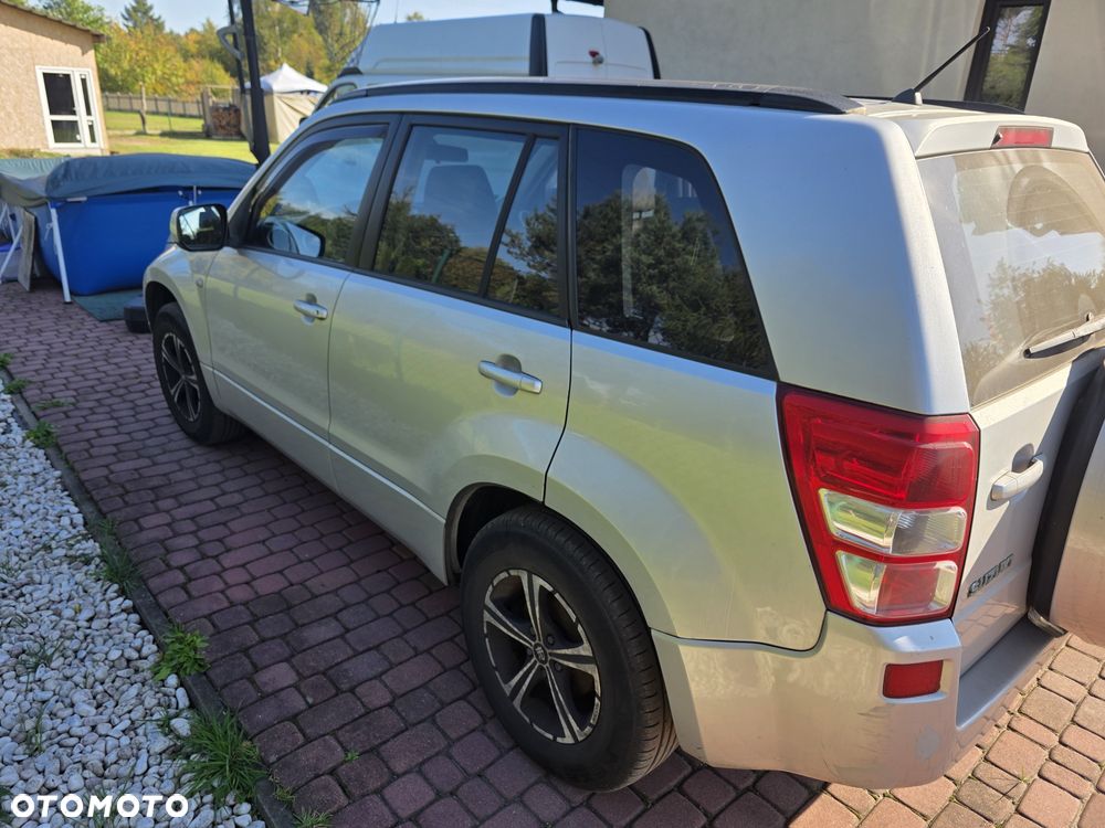 Suzuki Grand Vitara - 2