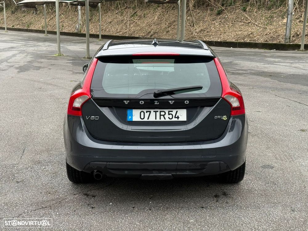 Volvo V60 1.6 D2 Drive Momentum Start/Stop - 5