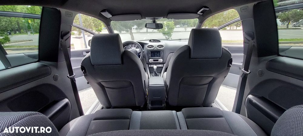 Ford Focus 2.5 ST Rally - 26