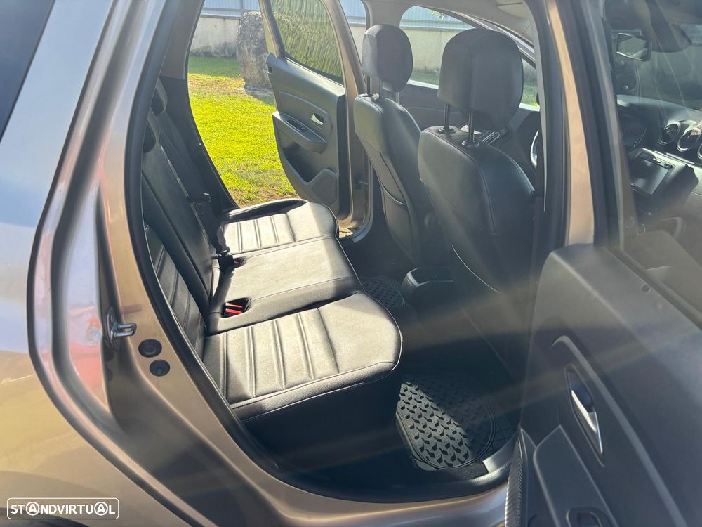 Dacia Duster 1.5 Blue dCi Prestige - 12