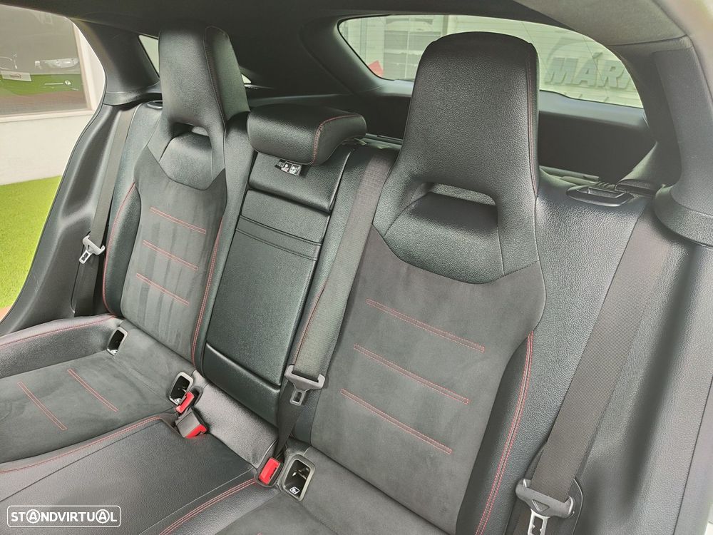 Mercedes-Benz CLA 180 d Shooting Brake AMG Line Aut. - 31