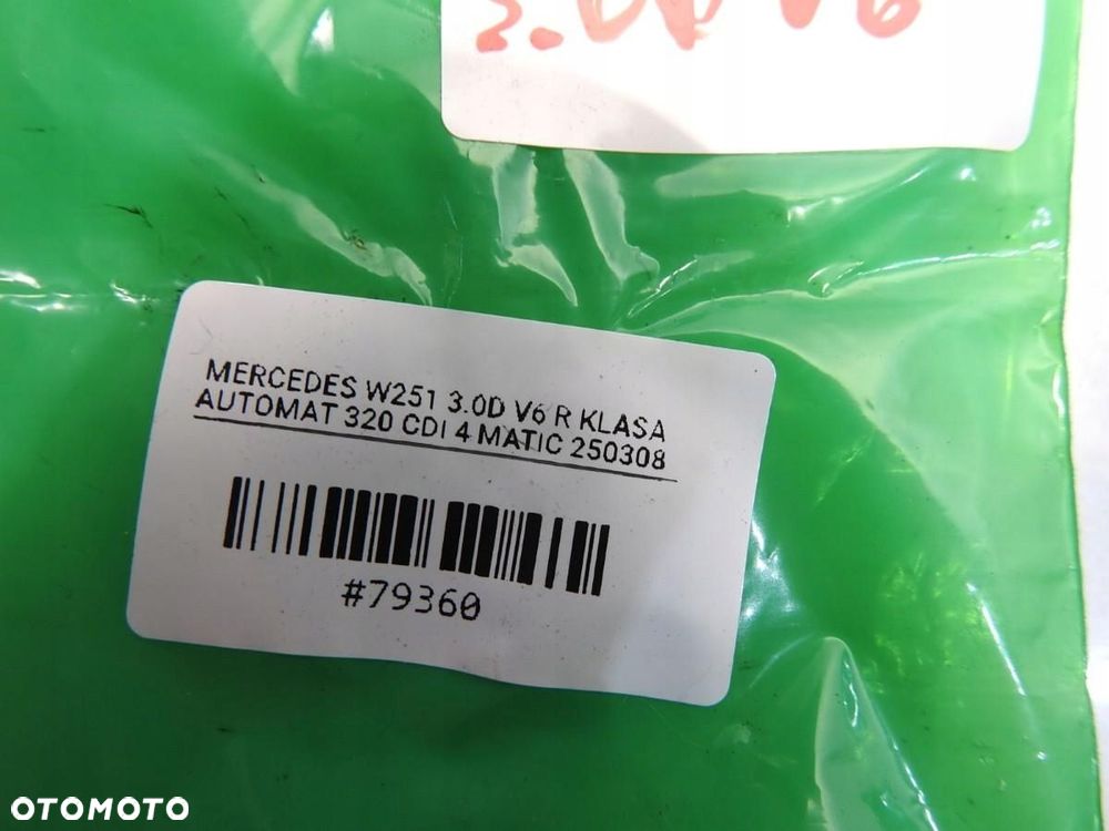 ŁAPKI SZPILKI MOCOWANIE WTRYSKU MERCEDES R W251 3.0 CDI V6 . - 4