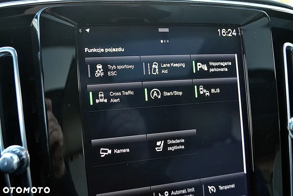 Volvo XC 40 T3 Momentum - 23