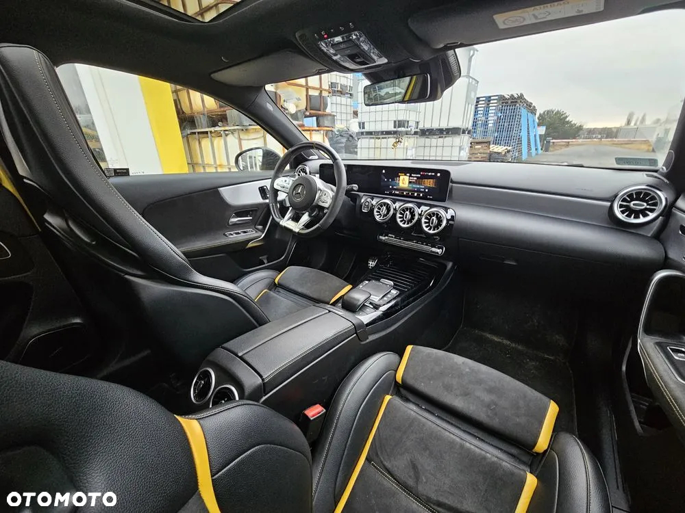 Mercedes-Benz Klasa A 45 S AMG 4-Matic 8G-DCT - 24