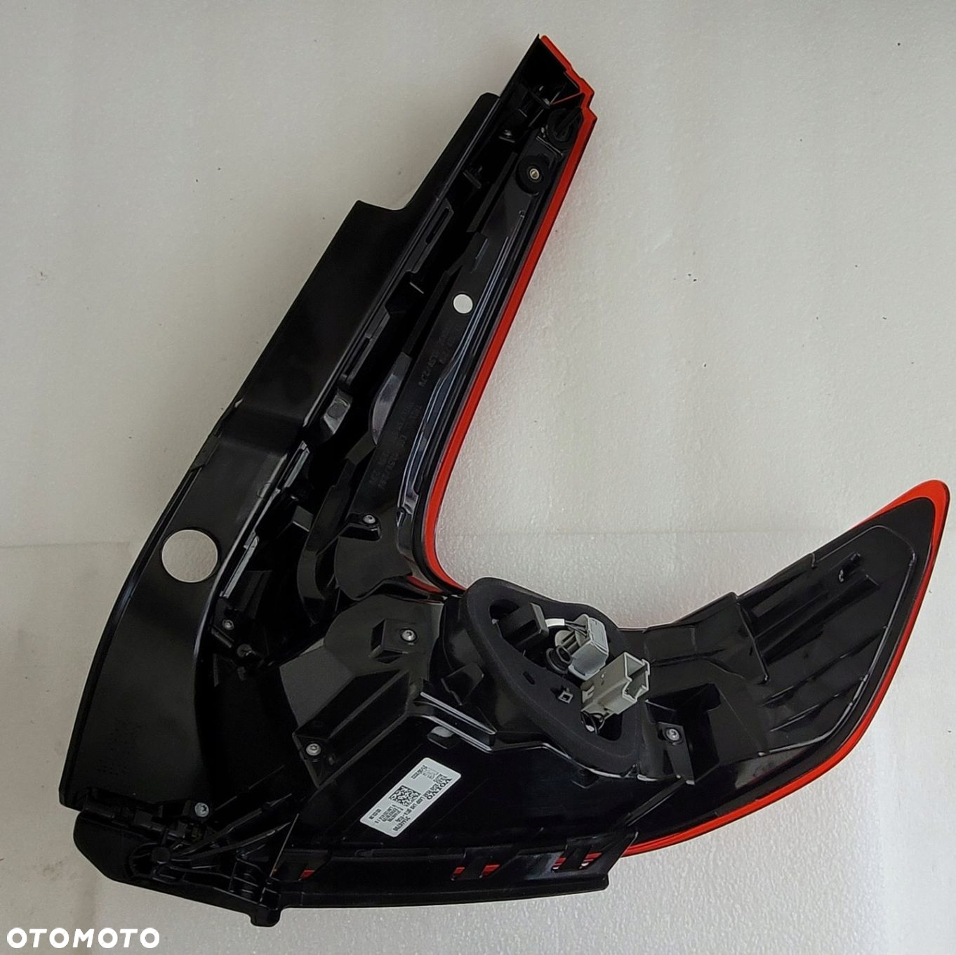 LAMPA LEWA TYŁ TYLNA LED VOLVO XC40 2017- 31446790 - 9
