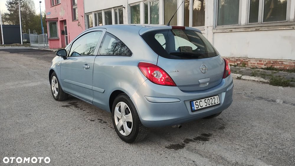 Opel Corsa 1.2 16V Cosmo - 12