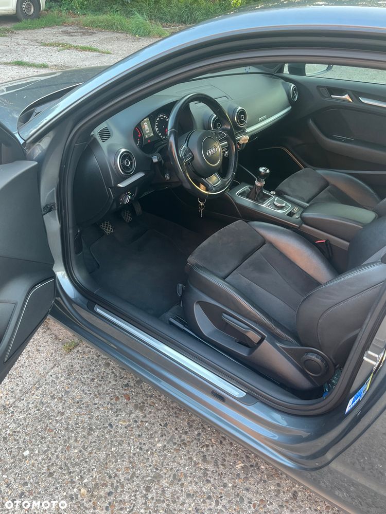 Audi A3 3-drzwiowe 2.0 TDI Quattro Attraction - 12