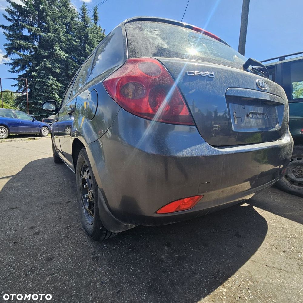 Kia Ceed (2007r) 2,0 D 103 kW / 140 KM (kod lak: 5K) - na części - 19
