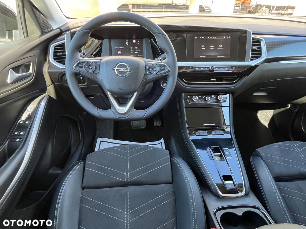 Opel Grandland X - 13
