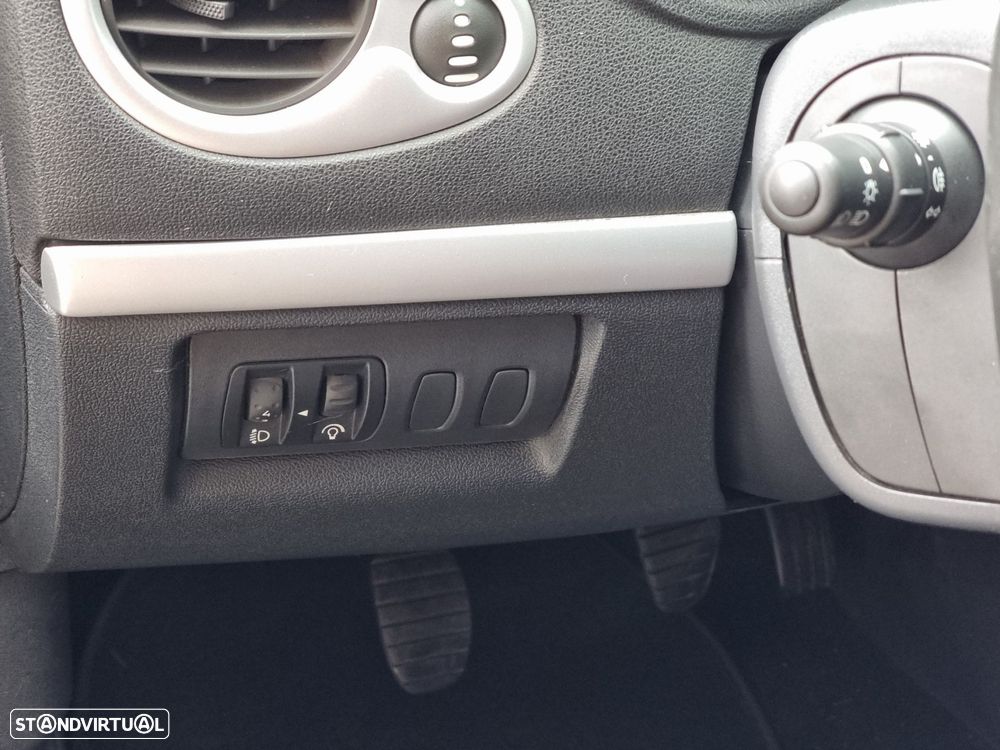 Renault Clio 1.5 dCi Confort - 10