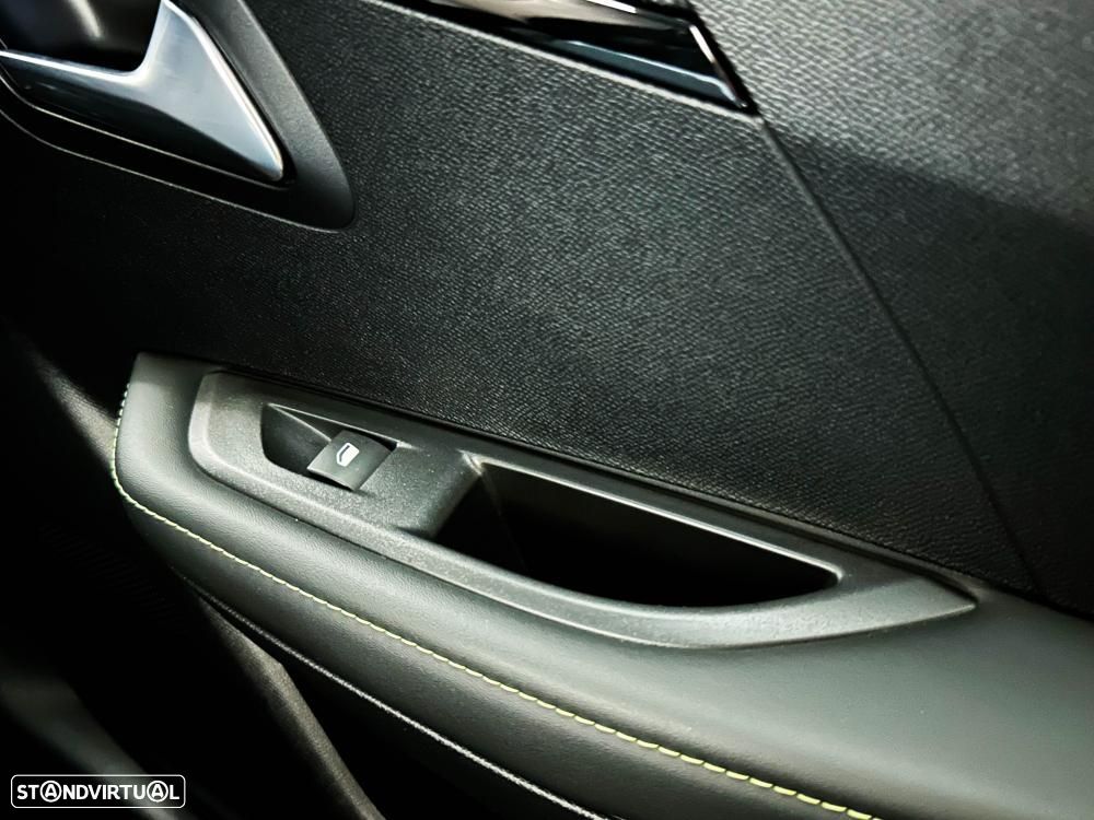 Peugeot e-208 50 kWh GT Pack - 28