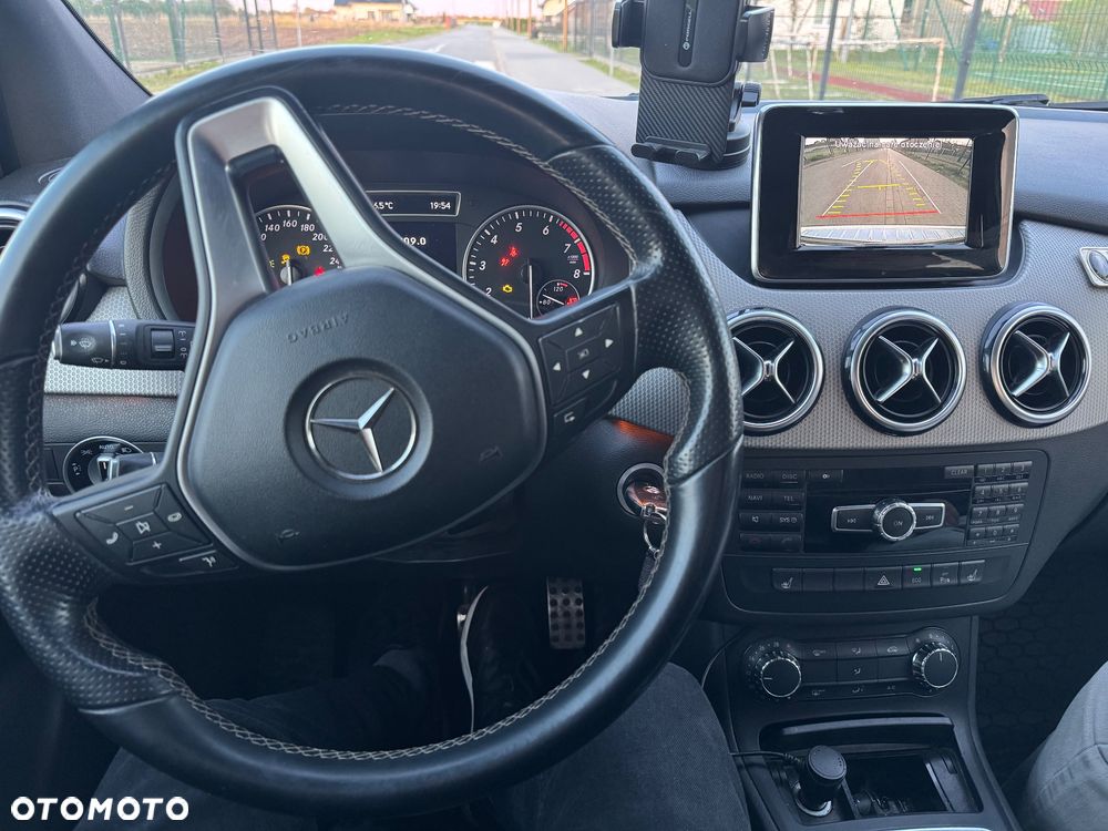 Mercedes-Benz Klasa B 180 (BlueEFFICIENCY) - 20