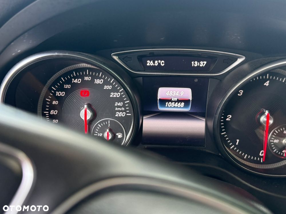 Mercedes-Benz CLA - 4