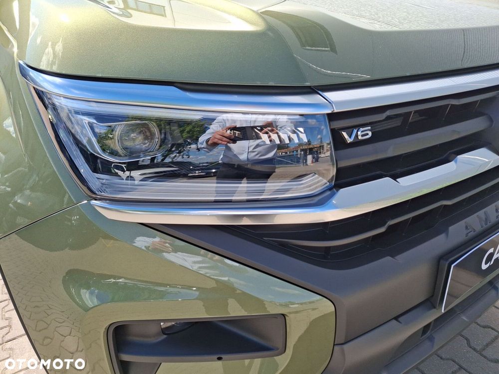 Volkswagen Amarok - 11