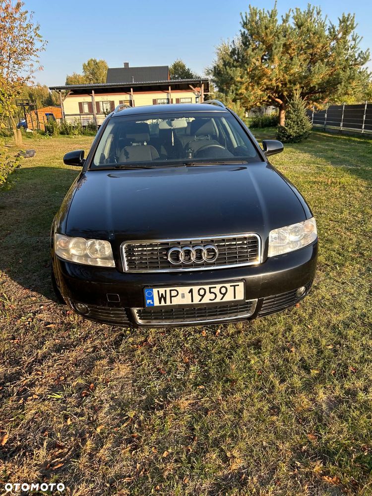 Audi A4 Avant - 1