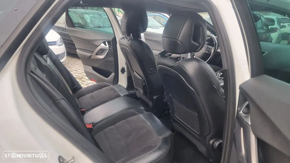 Citroën DS5 2.0 HDi Hybrid4 So Chic CMP6 - 11