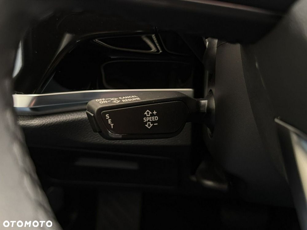 Audi Q3 - 18