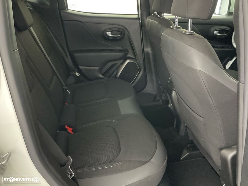 Jeep Renegade 1.6 MJD Limited - 23