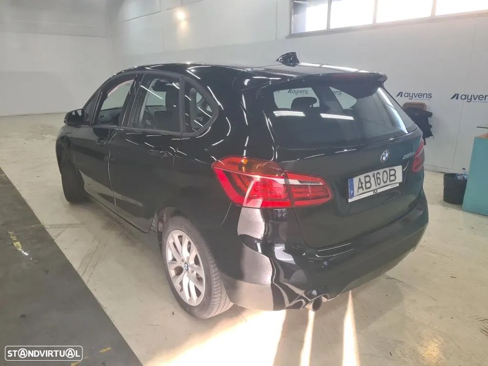 BMW 225xe Active Tourer Advantage - 2