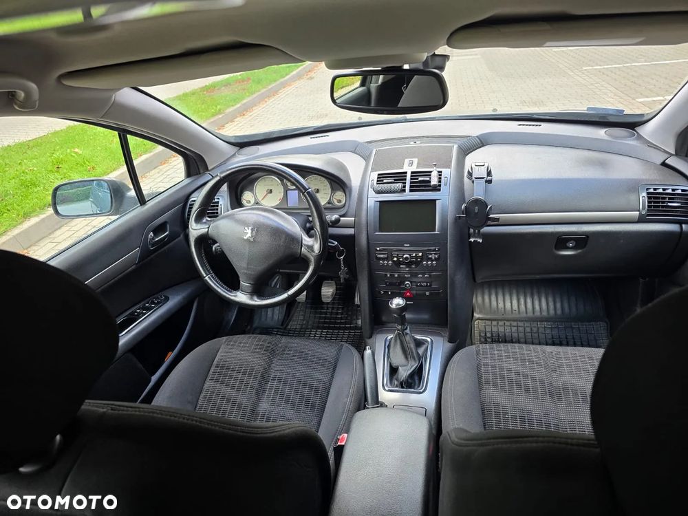 Peugeot 407 - 4