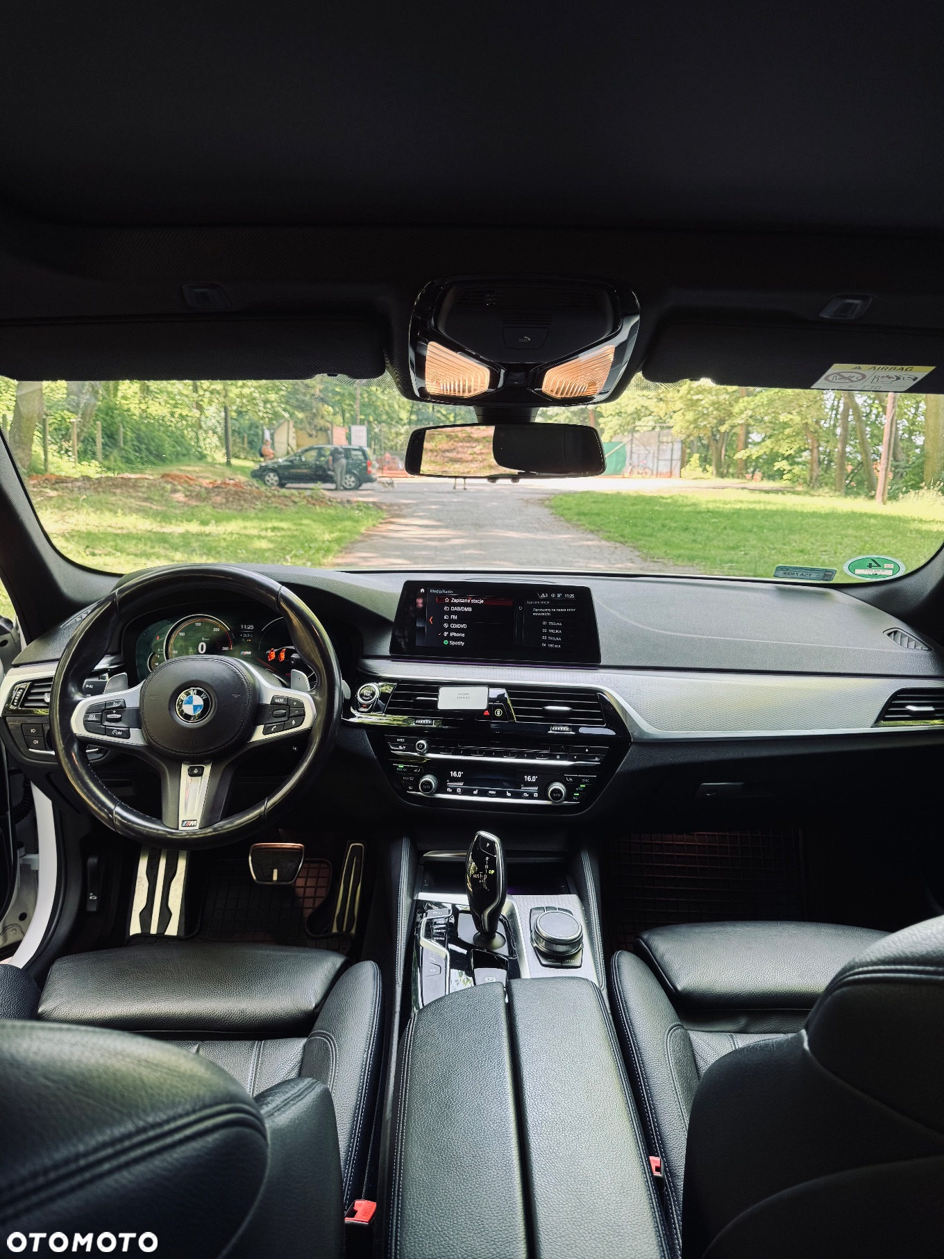 BMW Seria 5 520d Touring M Sport Edition - 25