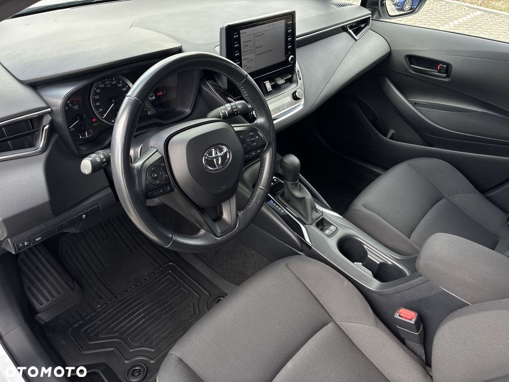 Toyota Corolla - 10