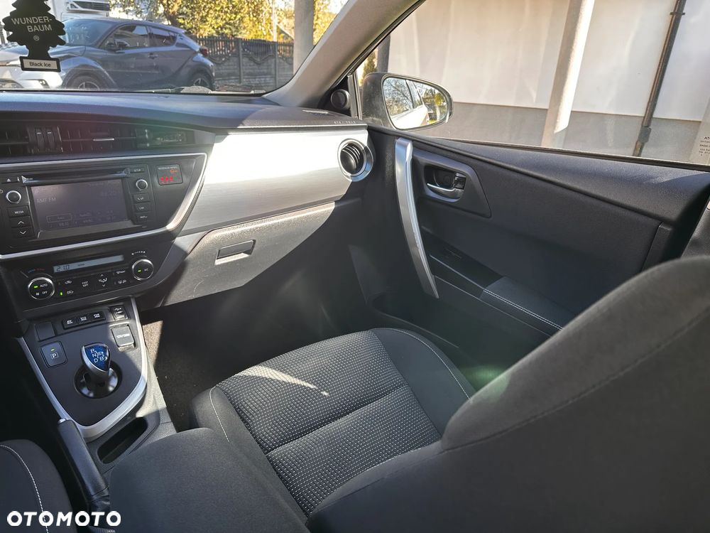 Toyota Auris - 17