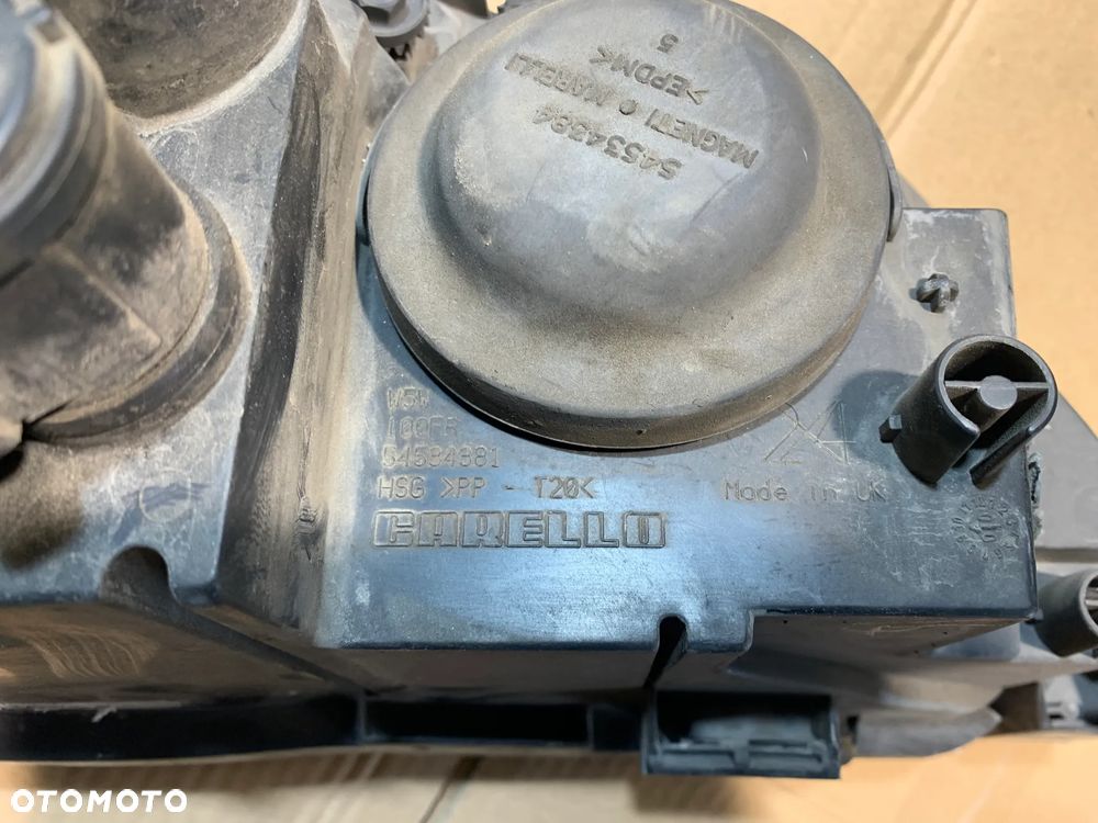 TOYOTA AVENSIS T22 LAMPA PRAWA LEWA PRZEDNIA - 6