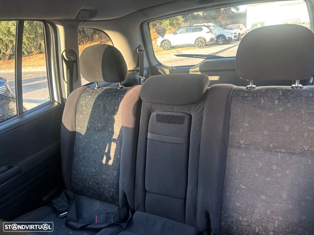 Opel Zafira 2.0 DTi - 16