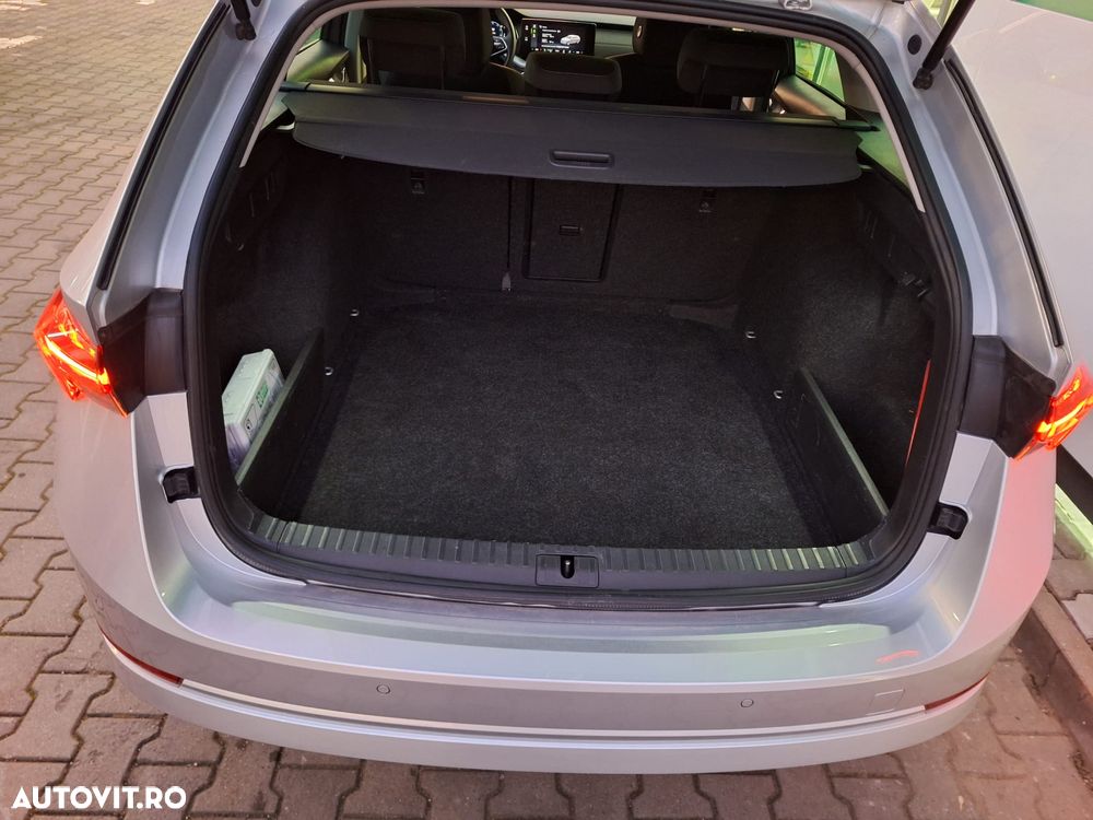 Skoda Octavia 2.0 TDI DSG Style - 11