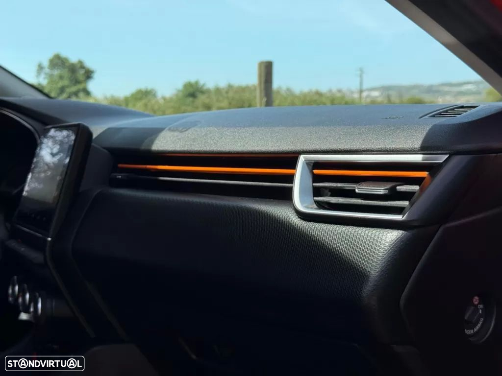Renault Clio - 23