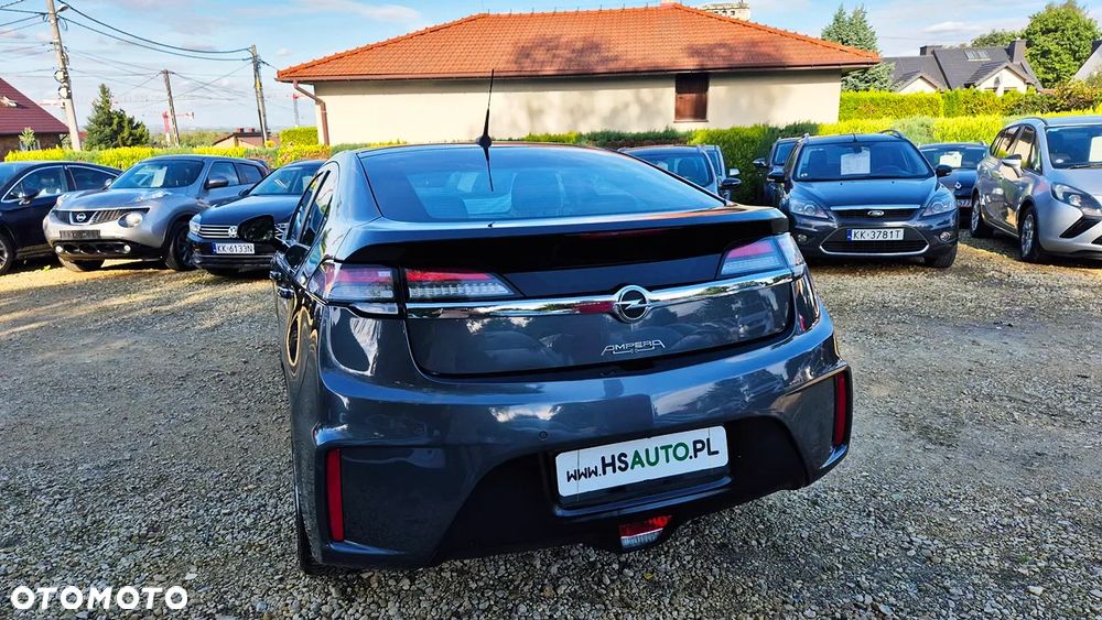 Opel Ampera - 16