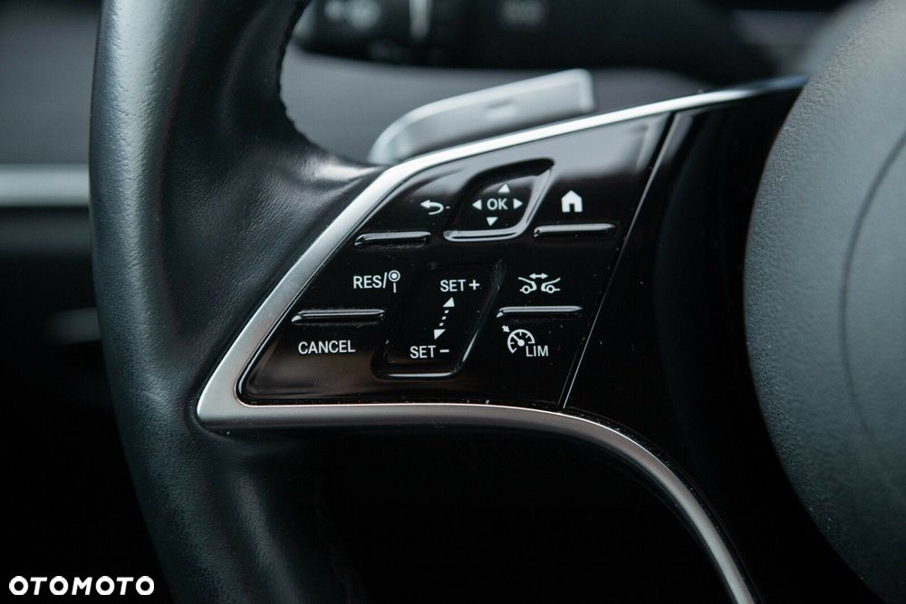 Mercedes-Benz Klasa E - 23