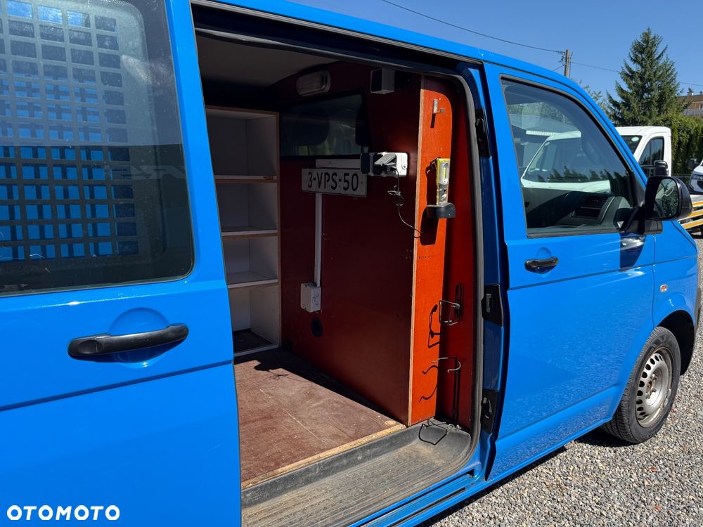Volkswagen Transporter T5 - 17