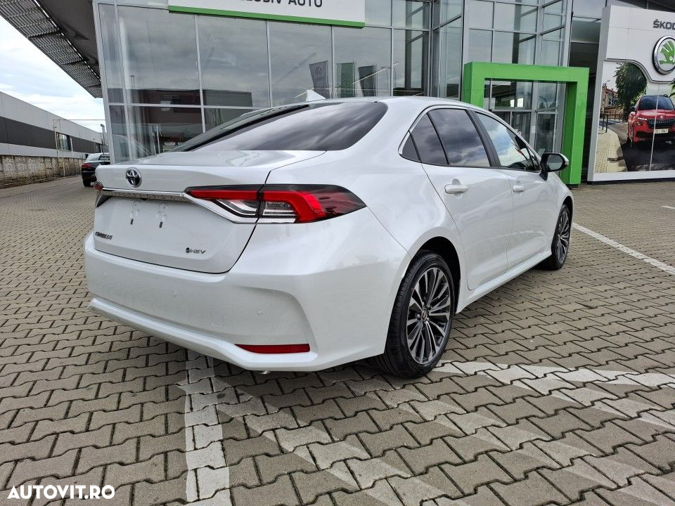 Toyota Corolla - 5