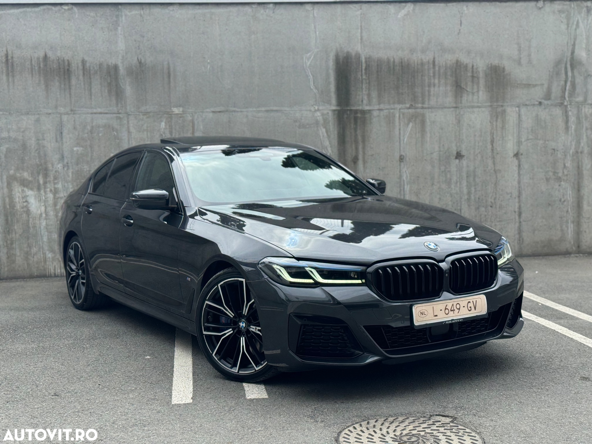 BMW Seria 5 530d xDrive AT MHEV - 2