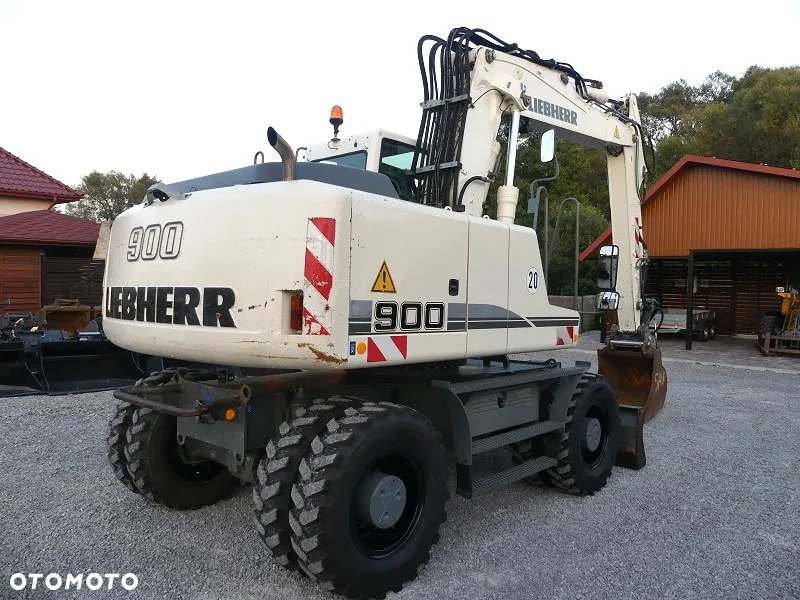 Liebherr A900C z Niemiec / Super Stan / - 3