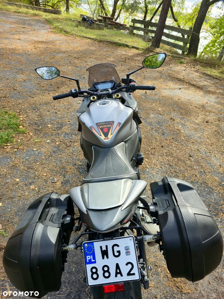 Suzuki GSX 1000 - 4